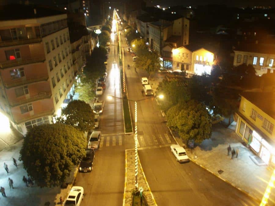 İnönü  gece1