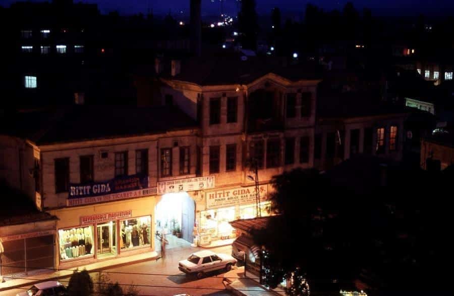 VELİPAŞA HANI GECE  GÖRÜNÜŞÜ